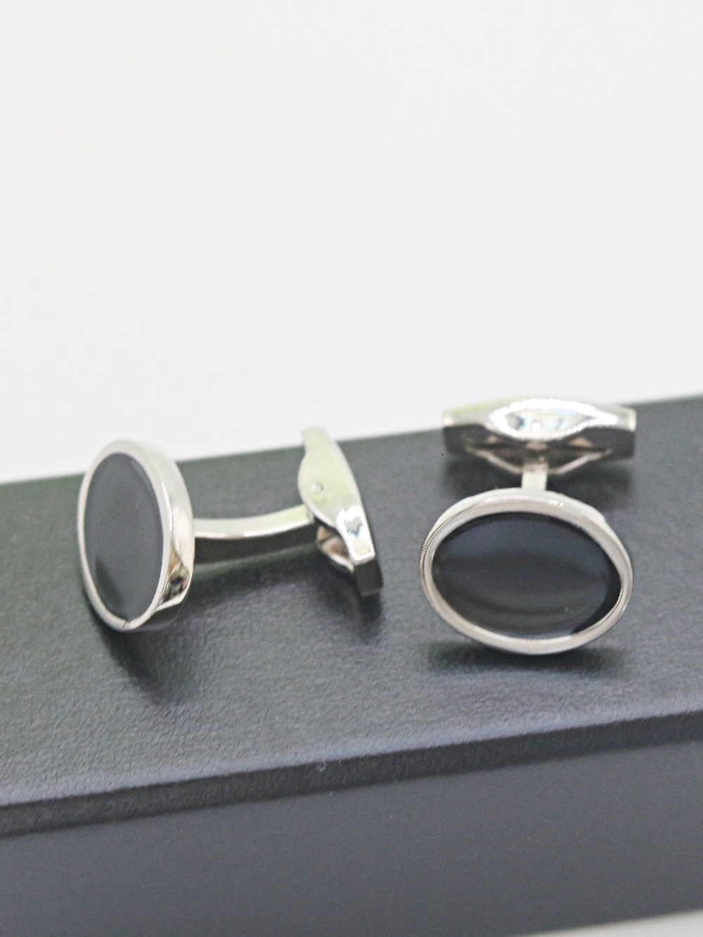 Vintage Black Onyx & Silver Tone Cufflinks